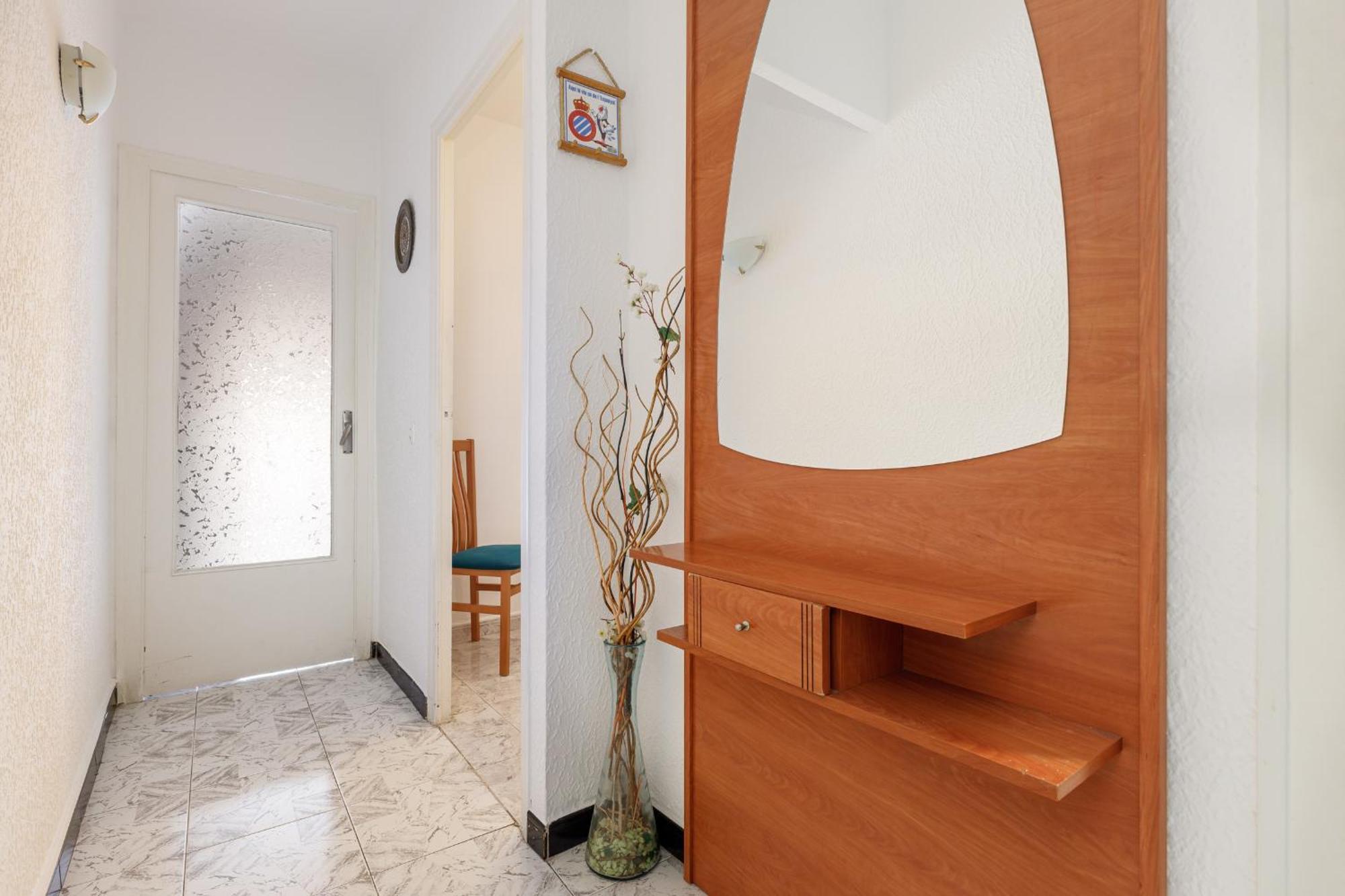 Besos - Bright Apartment Close To Congress & Port ซานต์อาเตรียเดเบซอซ ภายนอก รูปภาพ