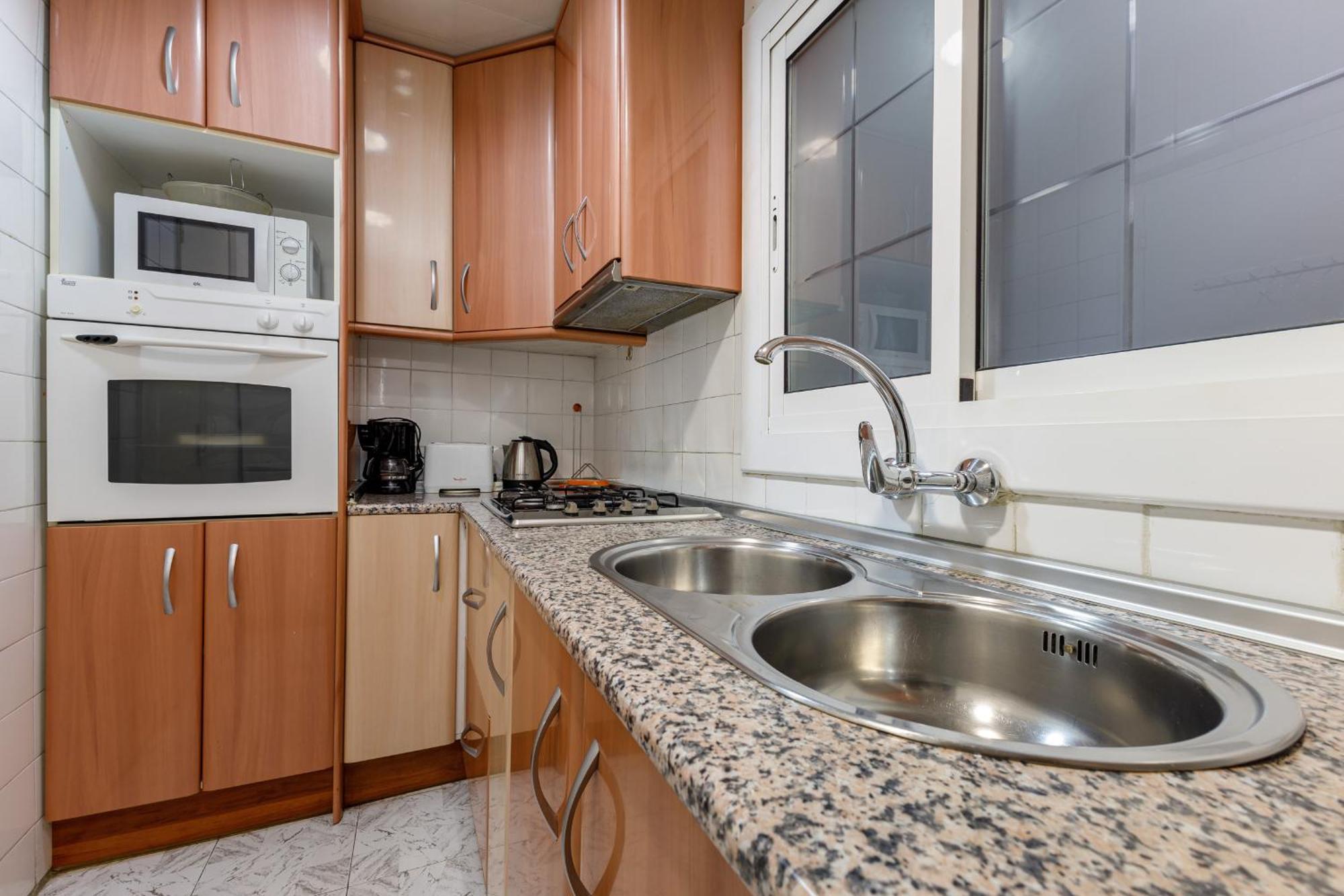 Besos - Bright Apartment Close To Congress & Port ซานต์อาเตรียเดเบซอซ ภายนอก รูปภาพ