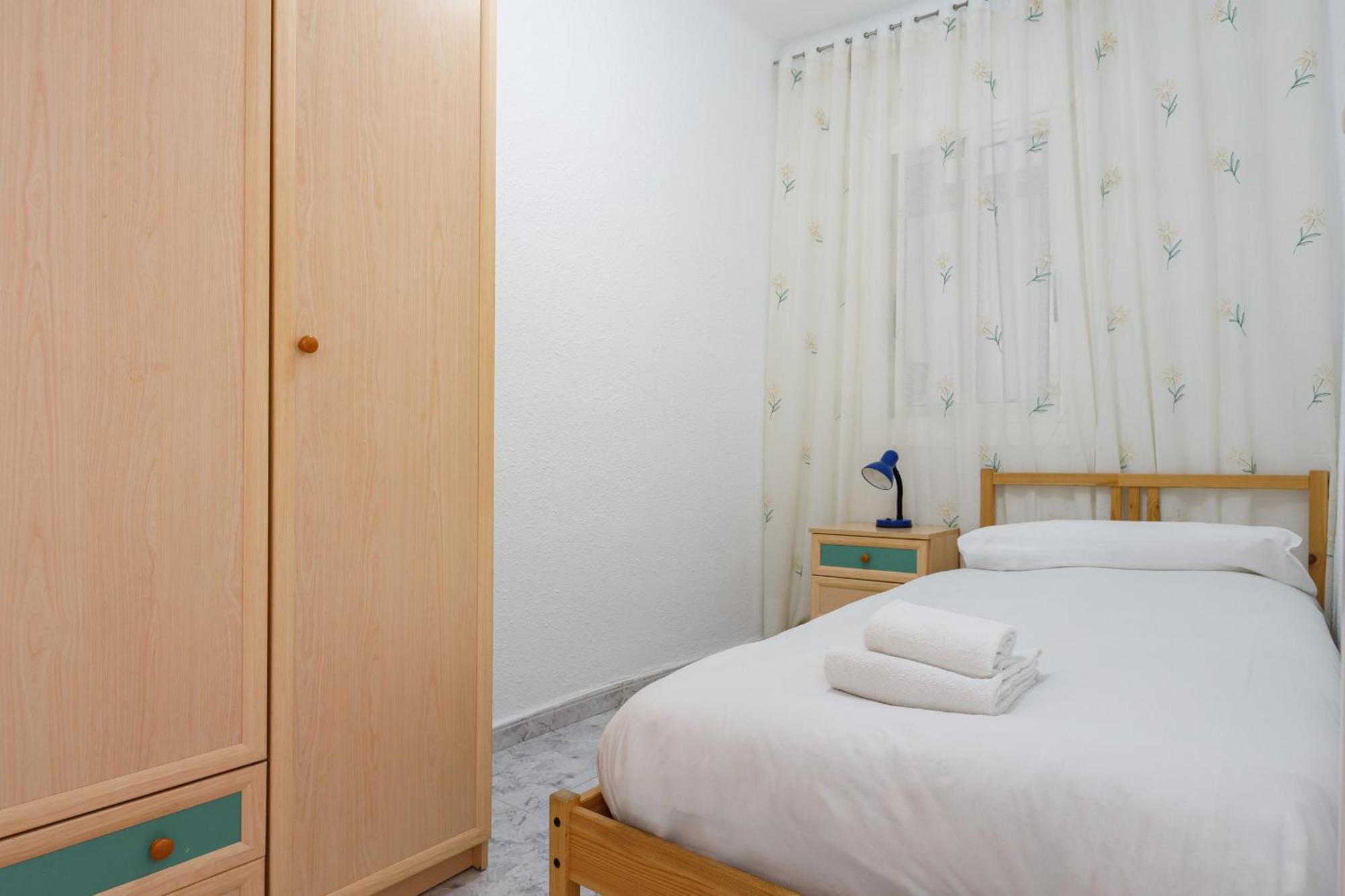 Besos - Bright Apartment Close To Congress & Port ซานต์อาเตรียเดเบซอซ ภายนอก รูปภาพ