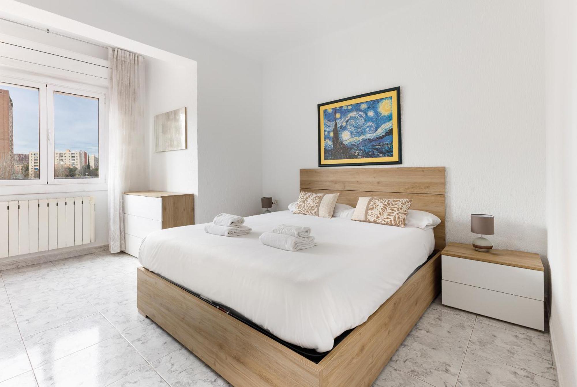 Besos - Bright Apartment Close To Congress & Port ซานต์อาเตรียเดเบซอซ ภายนอก รูปภาพ